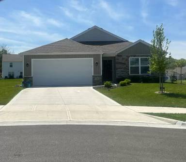Main picture of 383 E Trinity Way