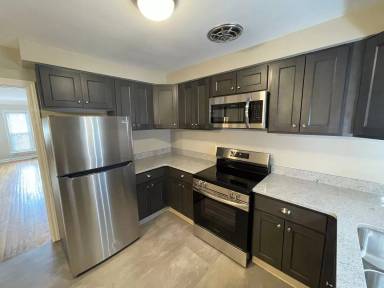 Main picture of 3580 Warrensville Center Rd