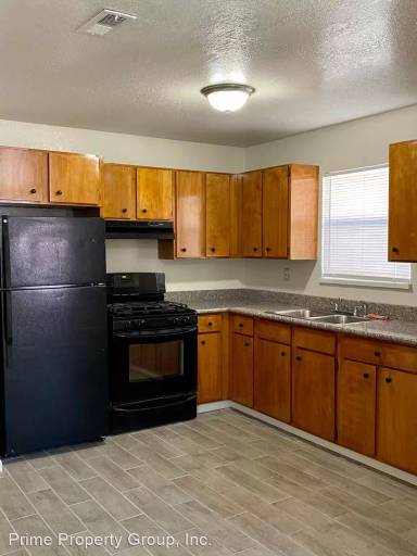 Main picture of 1223 30th St