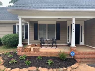Main picture of 325 Malabar Way