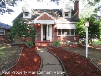 Main picture of 114 19th St
