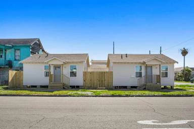 Main picture of 3725 Winnie St