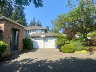 Main picture of 18139 NE 99th Way