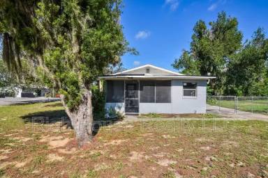 Main picture of 1220 Morin St