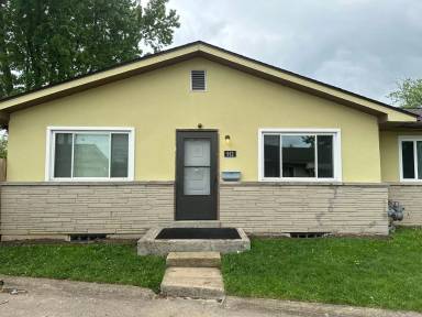 Main picture of 910 Salisbury Rd