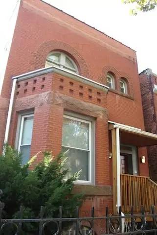 Main picture of 4328 S Saint Lawrence Ave