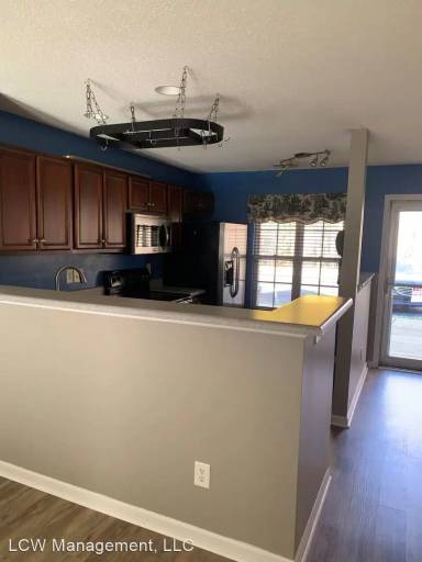 Main picture of 275 Luzelle Dr