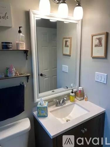 Main picture of 4011 Maple Ave