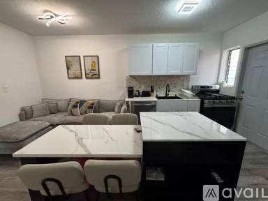 Main picture of 7636 Harding Ave