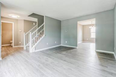 Main picture of 971 River Trail Dr