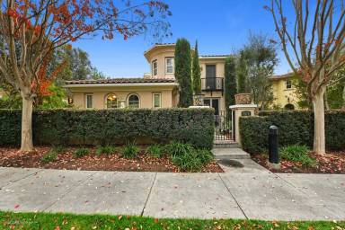 Main picture of 7578 Sondrio Ln