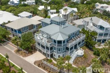 Main picture of 681 Ocean Palm Way