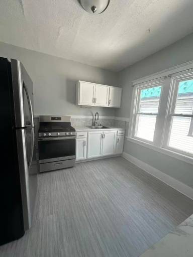 Main picture of 252 Cumberland Ave