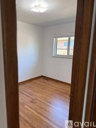 Main picture of 4603 Otis St