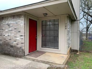 Main picture of 300 Spring Branch Ln