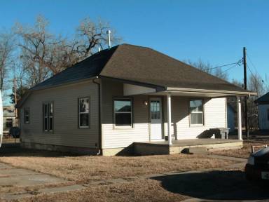 Main picture of 102 E C St