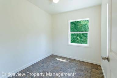 Main picture of 3633 7th Ave SW