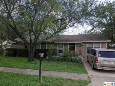Main picture of 611 Traci Dr