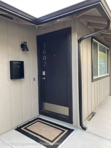 Main picture of 3609 F St