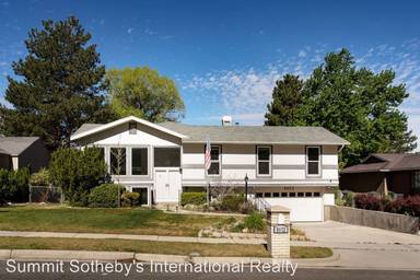 Main picture of 8672 S Tracy Dr