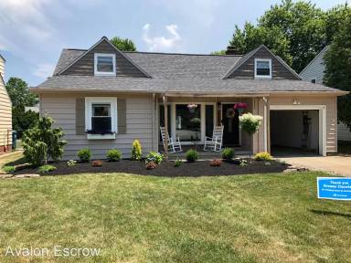 Main picture of 5645 W 224th St