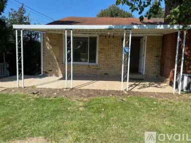 Main picture of 1560 Greentree Rd