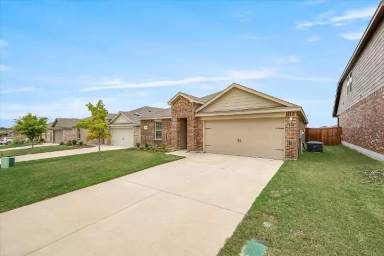 Main picture of 805 Fueller Dr