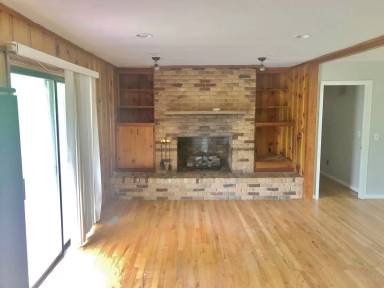 Main picture of 103 8th Ave NE and 301 13th St NE