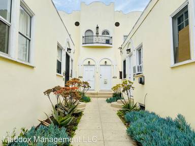 Main picture of 1520 2/5 Menlo Ave