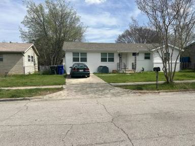Main picture of 807 S 13th St