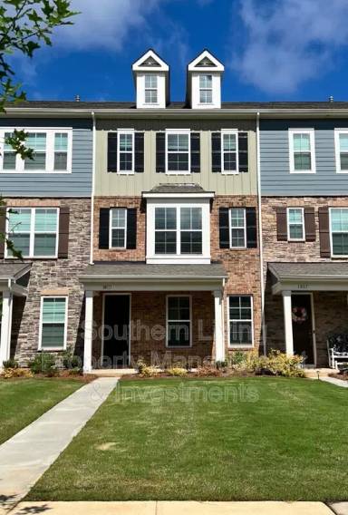 Main picture of 10113 Hemingway Pl