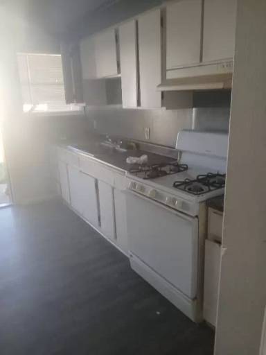 Main picture of 106 S Davis St