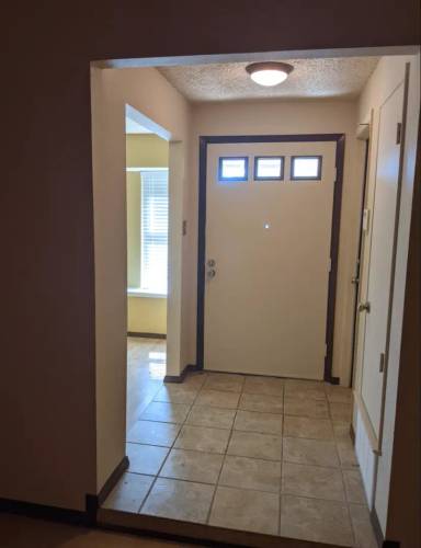 Main picture of 3027 Heidi St