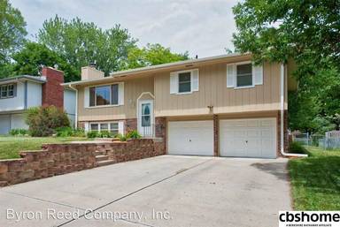 Main picture of 14612 Holmes St