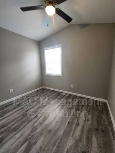 Main picture of 1319 Autumn Avenue - F