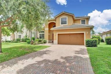 Main picture of 4935 NW 57th Ln