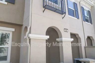Main picture of 232 Lightwood St
