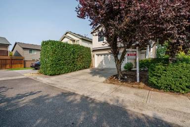 Main picture of 4007 NE 91st Cir