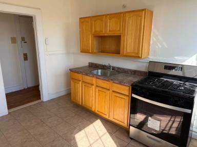 Main picture of 299 Schley St