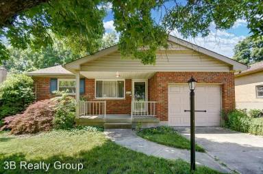 Main picture of 3171 Dickinson Ave