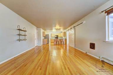 Main picture of 5 Madeira Ct