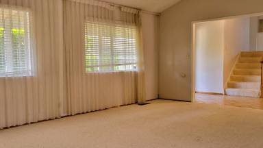 Main picture of 21940 Rucker Dr