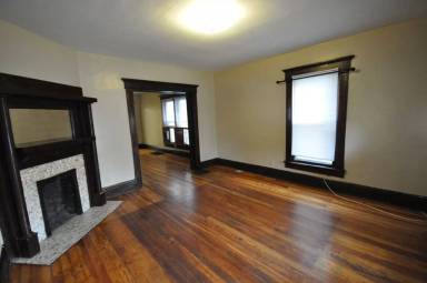 Main picture of 25 E Blake Ave