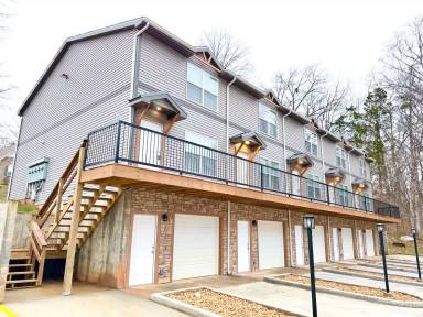 Main picture of 511 Glenstone Springs Dr