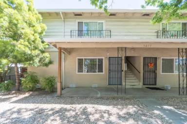 Main picture of 5677 Hoffman Ct