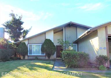 Main picture of 2950 Luff Ct