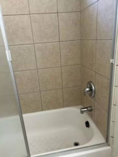 Main picture of 2417 Crommelin Ave