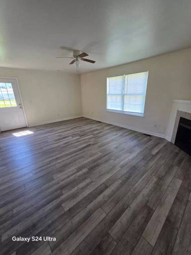 Main picture of 726 Connor St