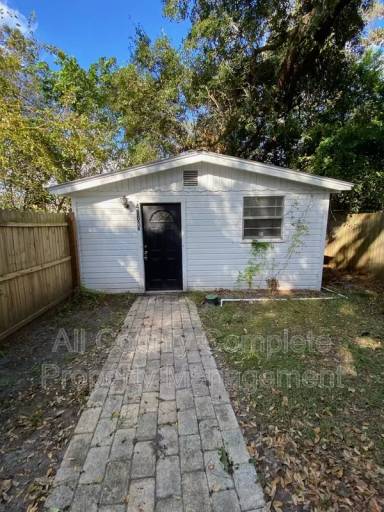 Main picture of 4803 Lexington Ave
