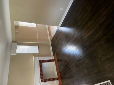 Main picture of 6047 Mayflower Ave